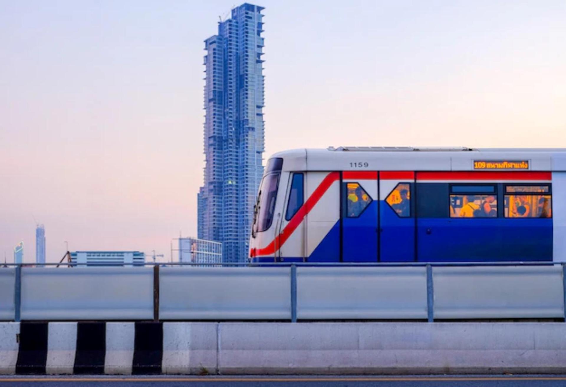 Holiday Inn Express & Suites Bangkok Central Pier By Ihg Eksteriør bilde