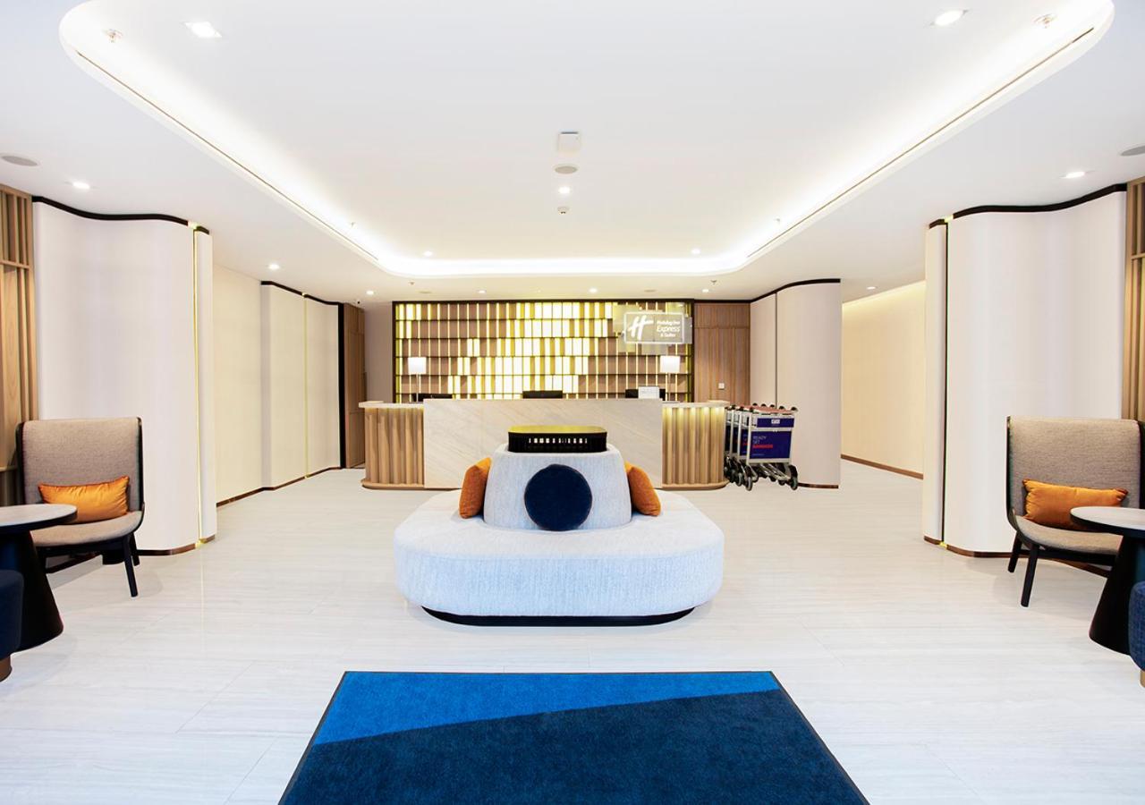 Holiday Inn Express & Suites Bangkok Central Pier By Ihg Eksteriør bilde
