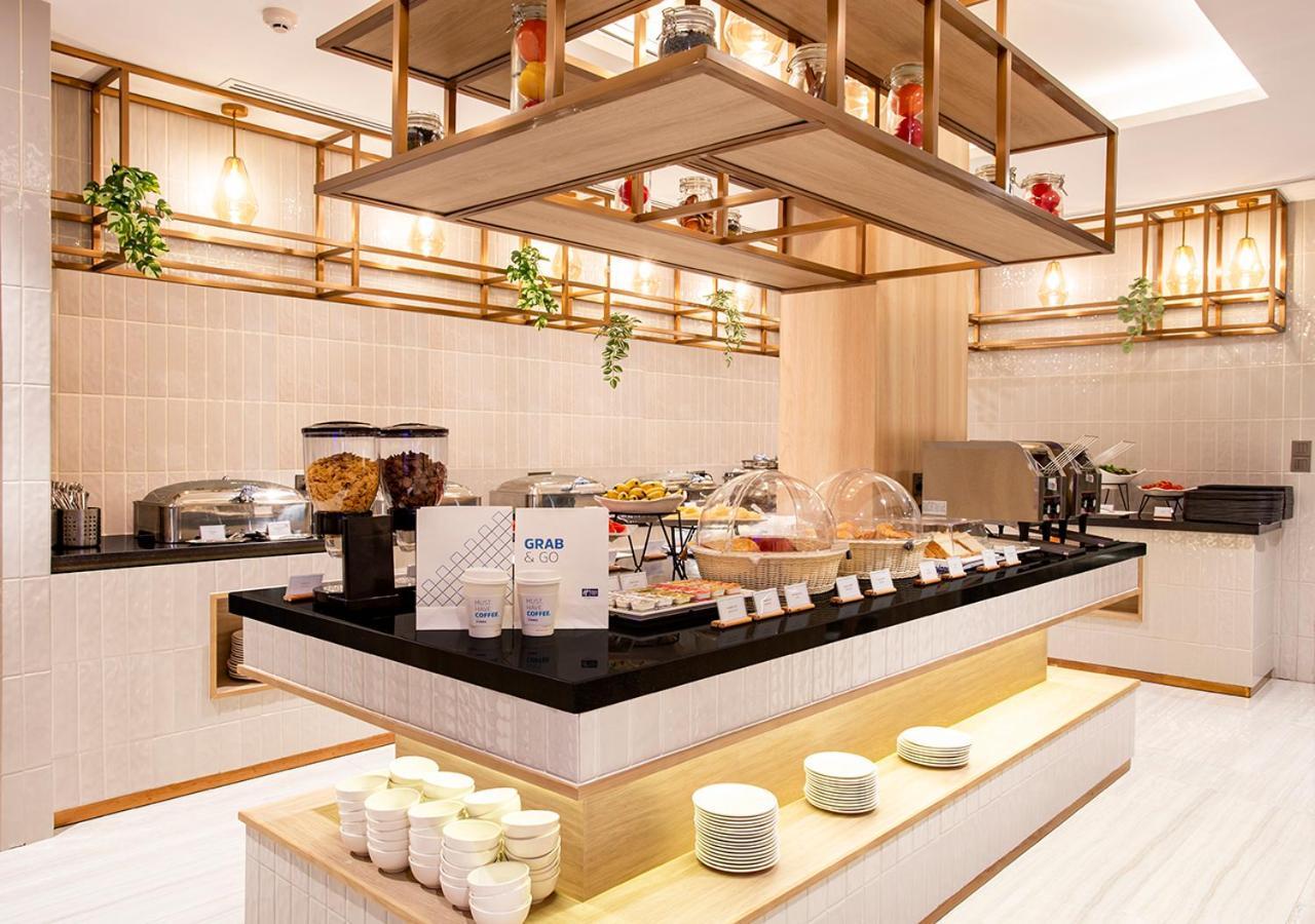 Holiday Inn Express & Suites Bangkok Central Pier By Ihg Eksteriør bilde