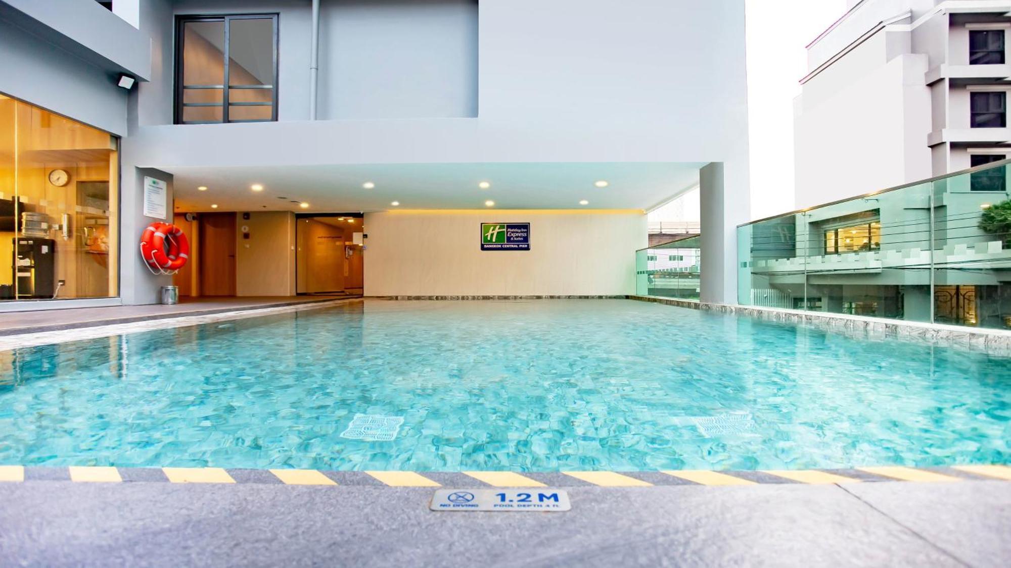 Holiday Inn Express & Suites Bangkok Central Pier By Ihg Eksteriør bilde